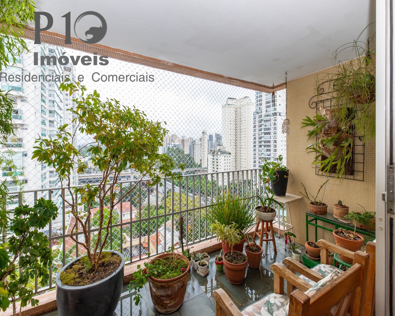Apartamento com 3 dormitórios 3 vagas a venda no Campo Belo