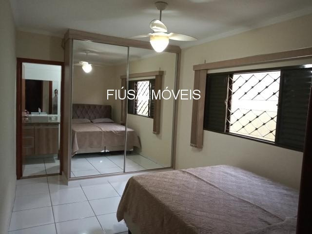 Casa, 3 quartos, 201 m² - Foto 19
