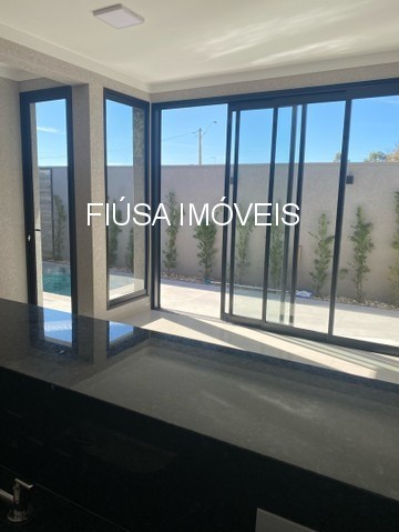Casa, 3 quartos, 250 m² - Foto 18