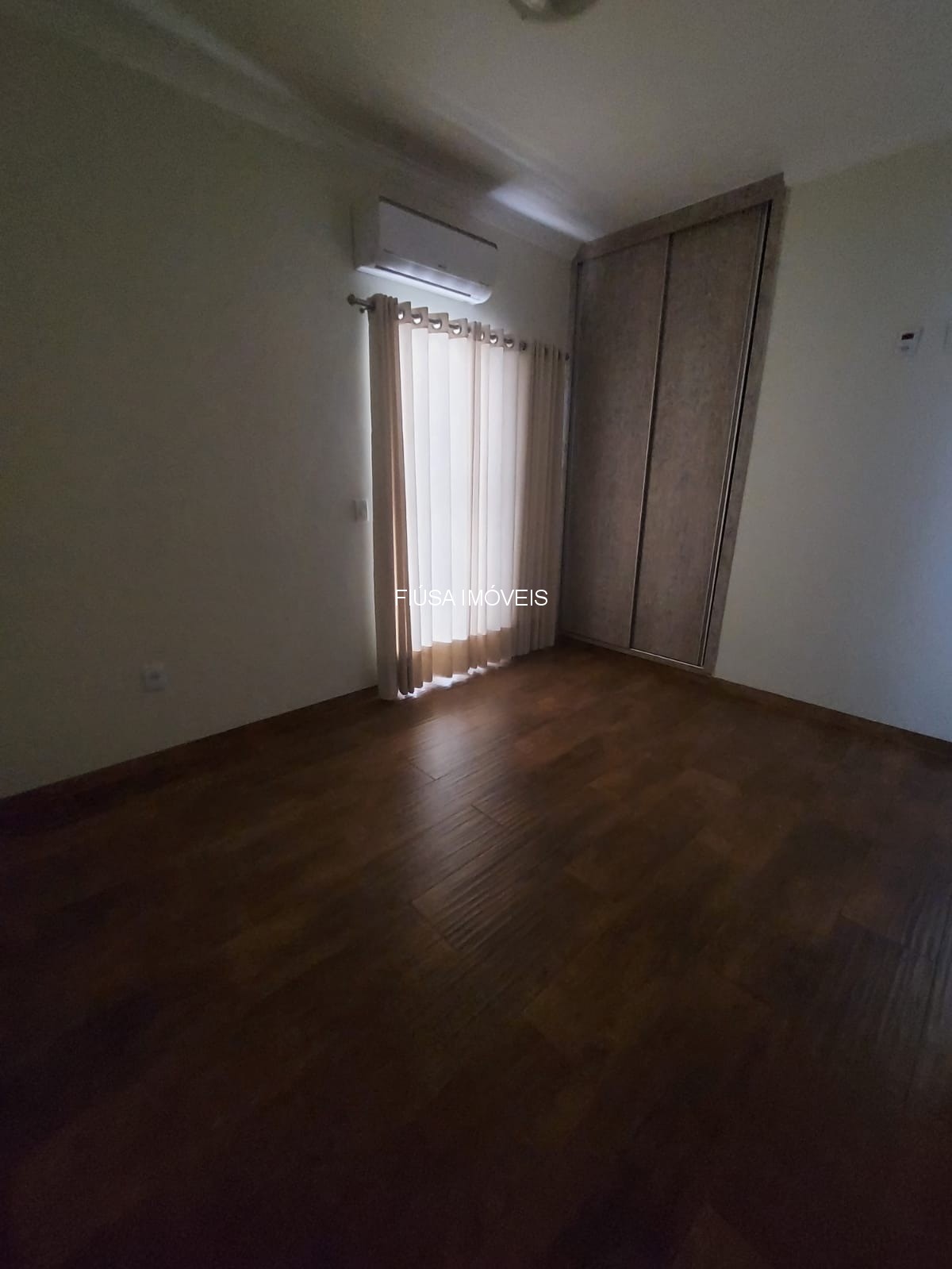 Casa, 3 quartos, 254 m² - Foto 28