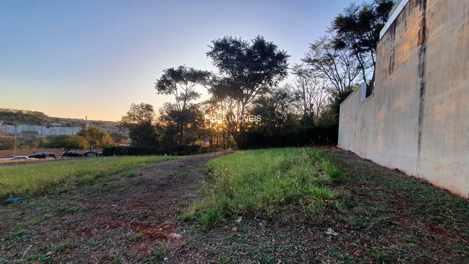 Terreno, 420 m² - Foto 2
