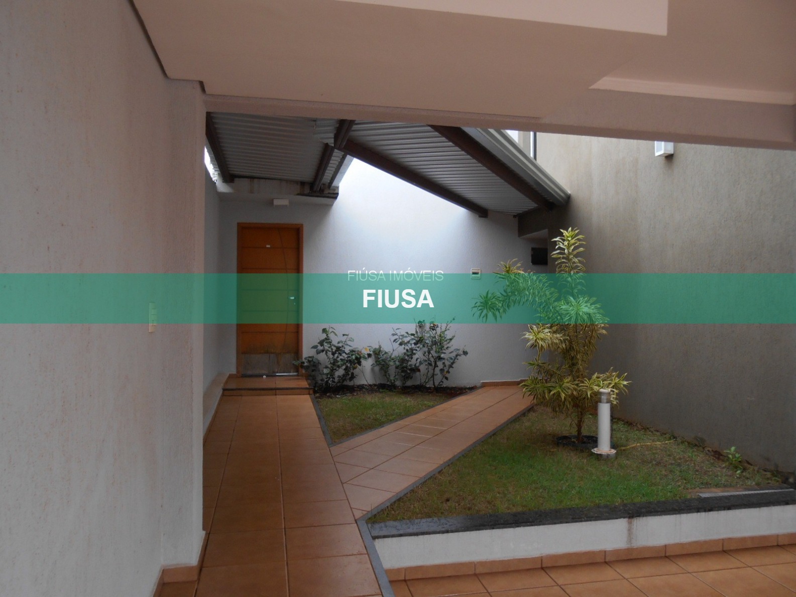 Casa, 3 quartos, 90 m² - Foto 1