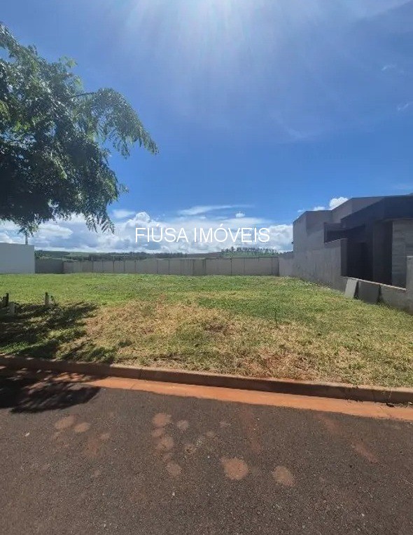 Terreno, 317 m² - Foto 2