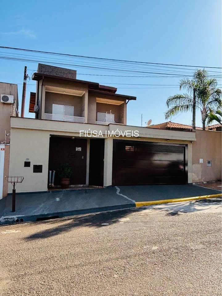 Casa, 3 quartos - Foto 1