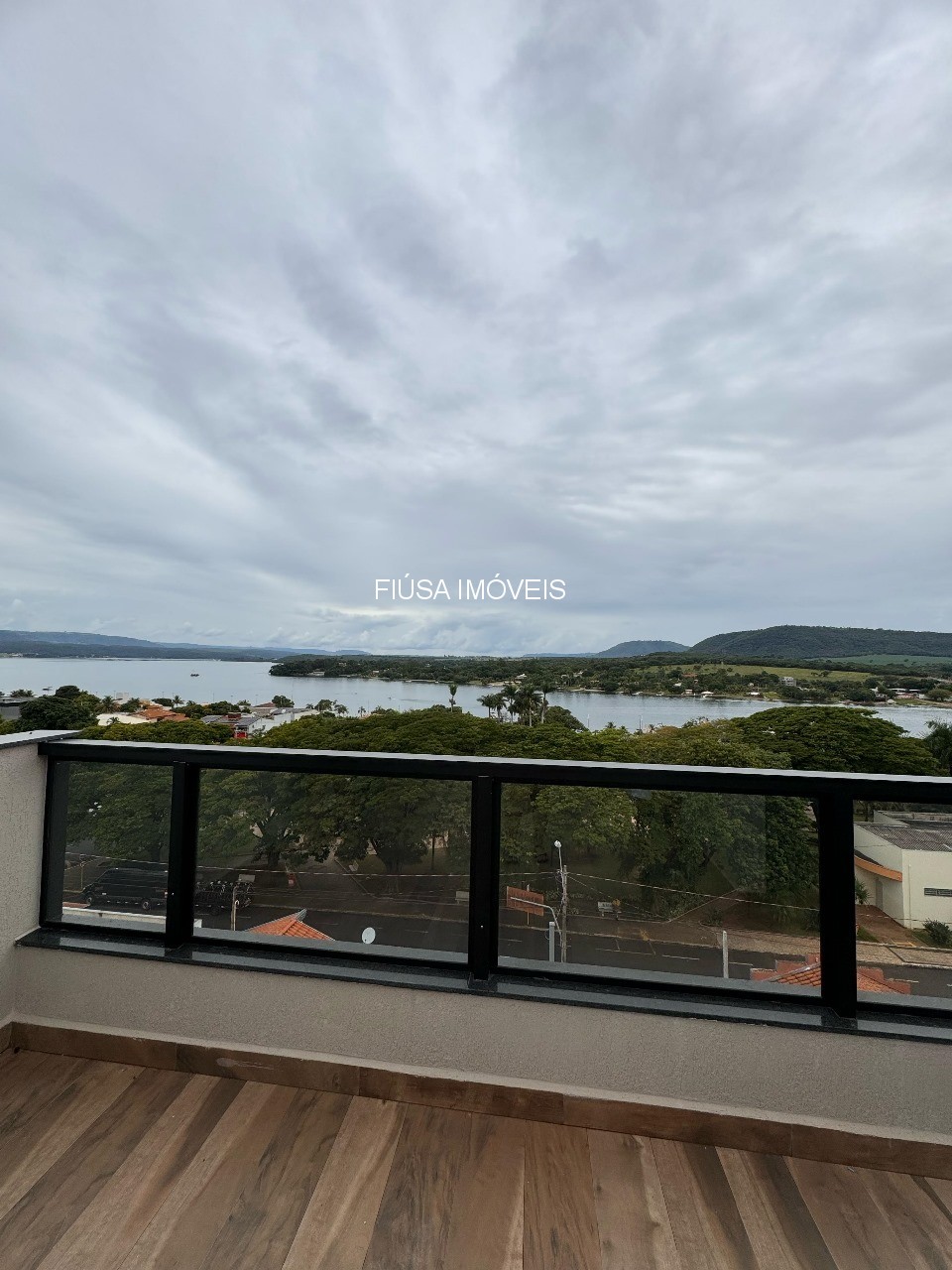 Apartamento, 3 quartos, 270 m² - Foto 1