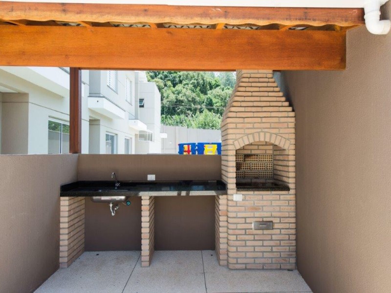 Sobrado à venda com 2 quartos, 70m² - Foto 1