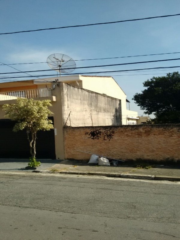 Sobrado à venda com 2 quartos, 180m² - Foto 2