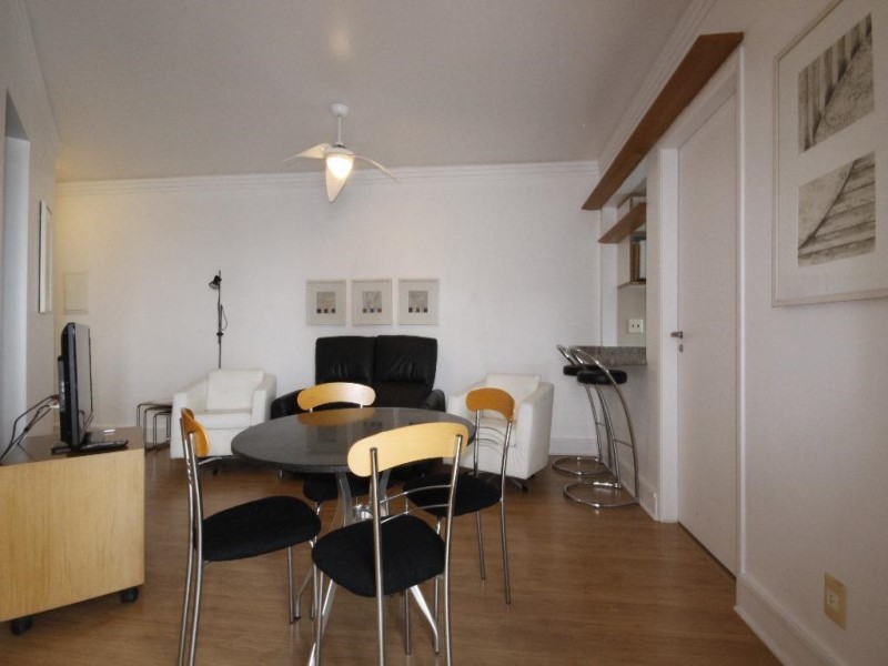 Apartamento à venda e aluguel com 2 quartos, 60m² - Foto 3