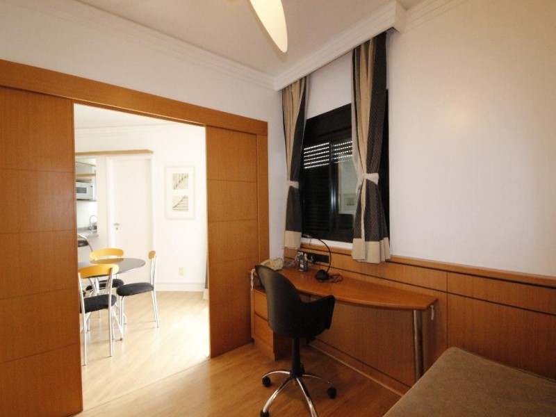 Apartamento à venda e aluguel com 2 quartos, 60m² - Foto 11