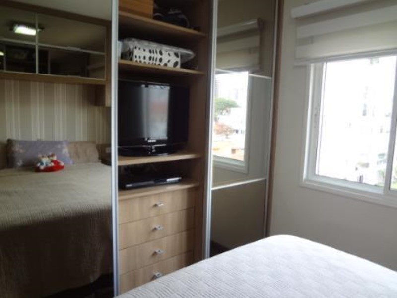 Apartamento à venda com 3 quartos, 94m² - Foto 2