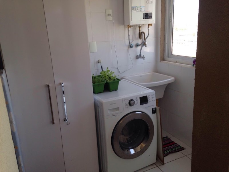 Apartamento à venda com 2 quartos, 63m² - Foto 2