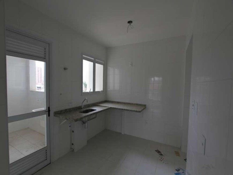 Apartamento à venda com 3 quartos, 111m² - Foto 21