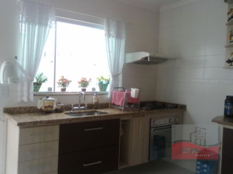 Sobrado à venda com 3 quartos, 188m² - Foto 26