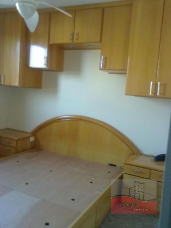 Apartamento à venda com 3 quartos, 70m² - Foto 2
