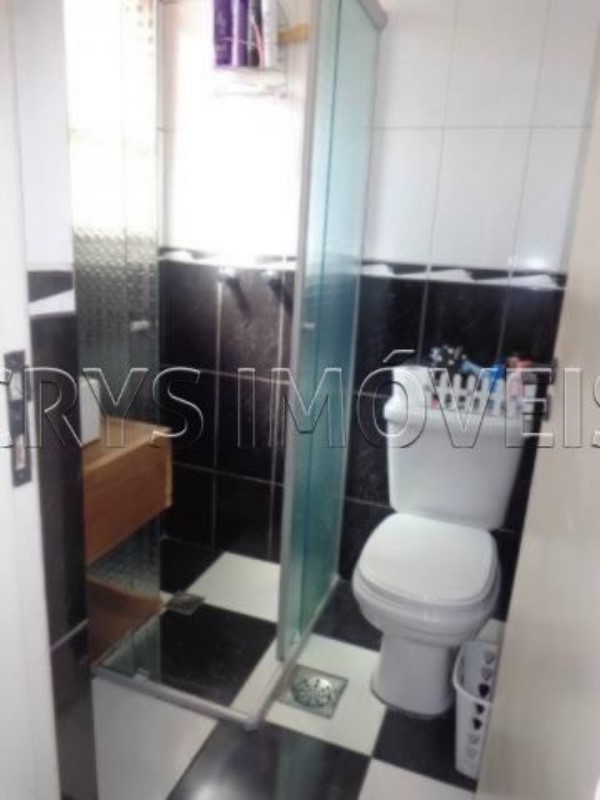 Apartamento à venda com 3 quartos, 65m² - Foto 2