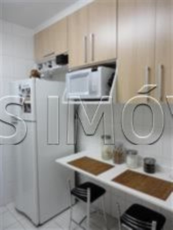 Apartamento à venda com 3 quartos, 76m² - Foto 2