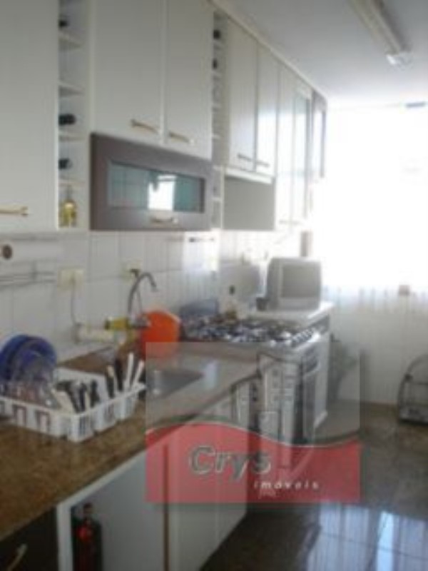 Apartamento à venda com 2 quartos, 68m² - Foto 3