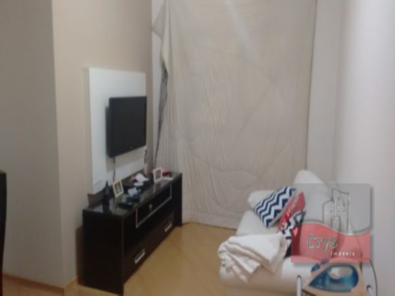 Apartamento à venda com 2 quartos, 70m² - Foto 3