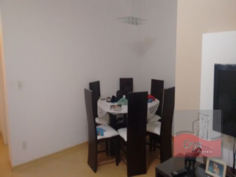 Apartamento à venda com 2 quartos, 70m² - Foto 4