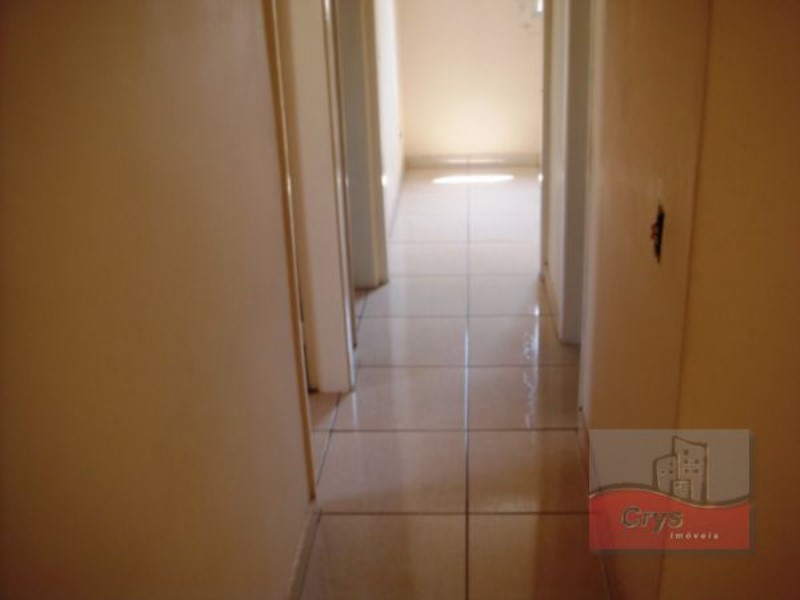 Apartamento à venda com 3 quartos, 70m² - Foto 4