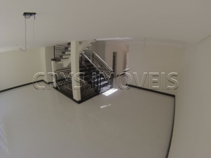 Casa à venda com 4 quartos, 470m² - Foto 4