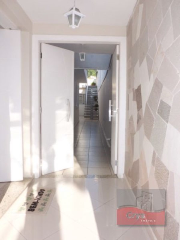 Casa à venda com 2 quartos, 204m² - Foto 3