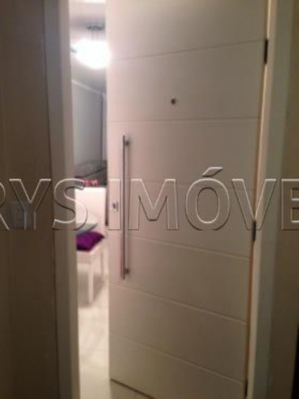 Apartamento à venda com 2 quartos, 62m² - Foto 6