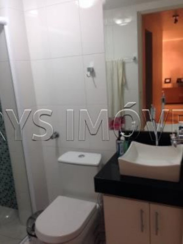 Apartamento à venda com 2 quartos, 62m² - Foto 15