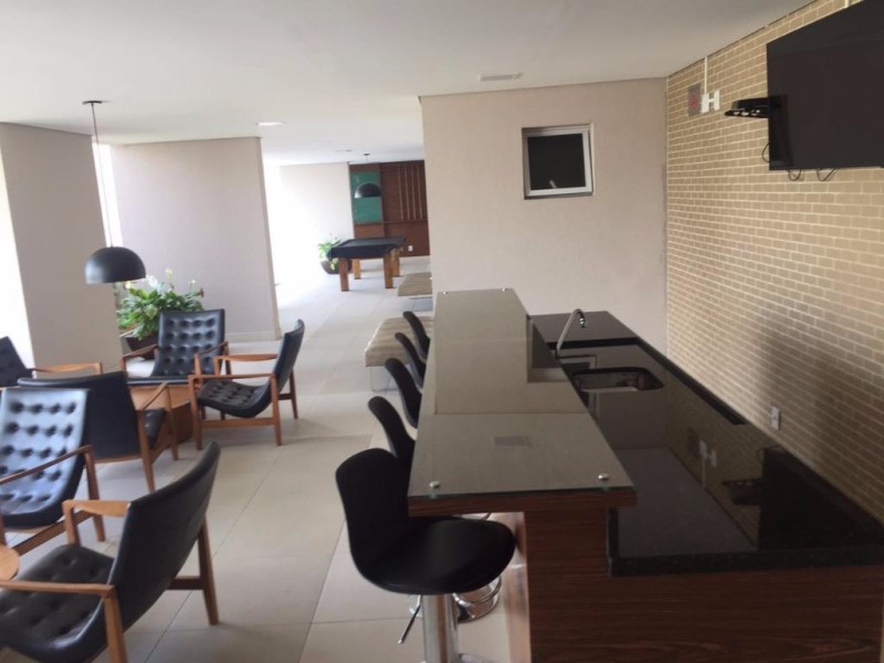 Apartamento à venda com 2 quartos, 66m² - Foto 13