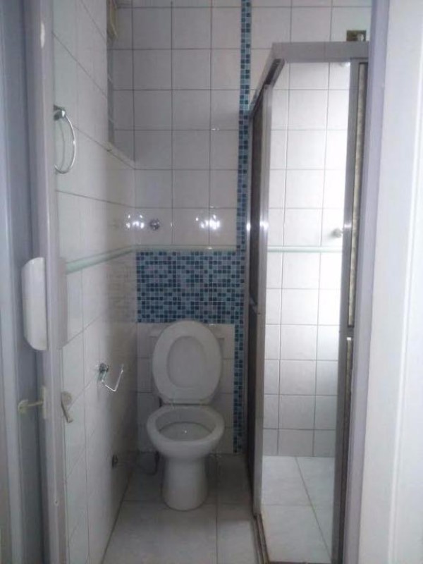 Apartamento à venda com 3 quartos, 75m² - Foto 3