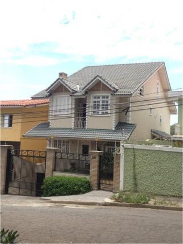 Sobrado à venda com 3 quartos, 250m² - Foto 1