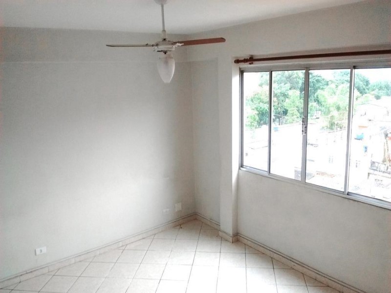 Apartamento à venda com 2 quartos, 60m² - Foto 10