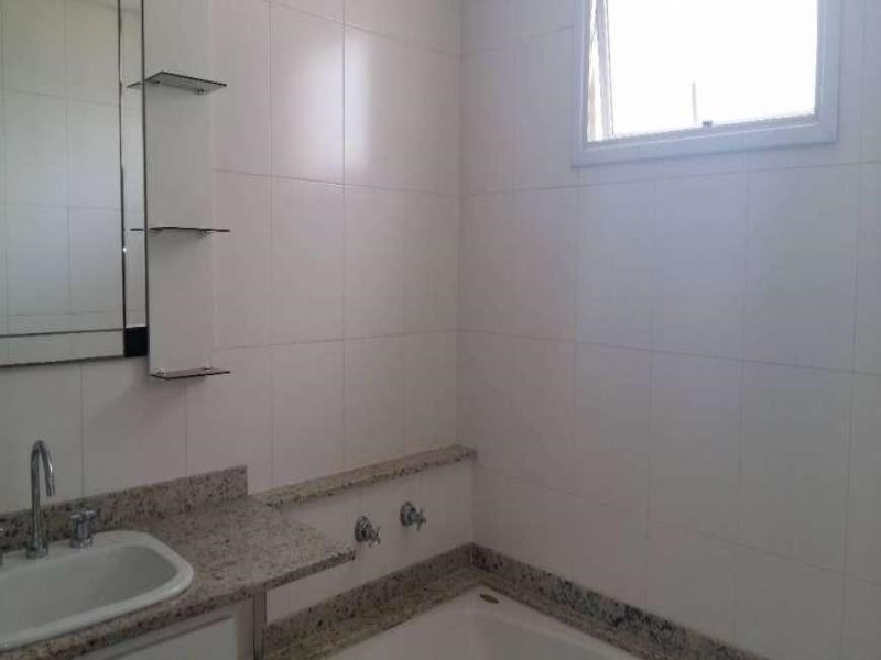 Apartamento à venda com 3 quartos - Foto 4
