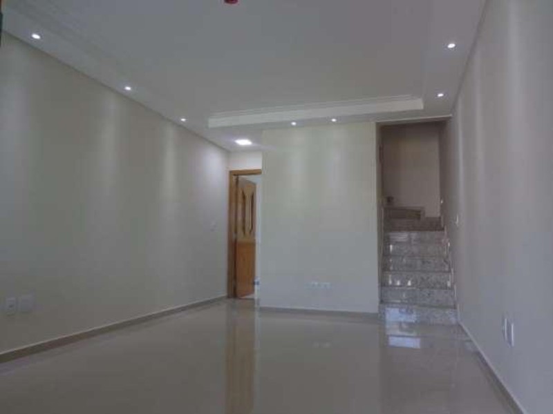 Sobrado à venda com 3 quartos, 100m² - Foto 1
