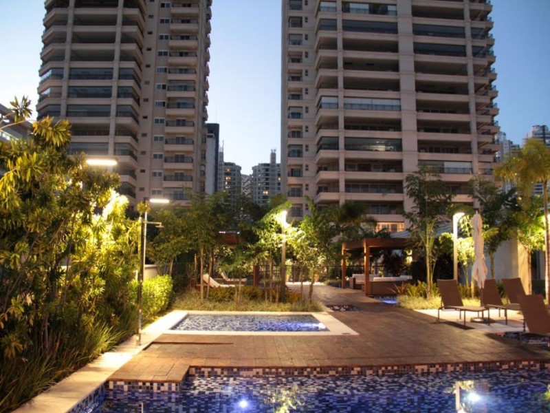 Apartamento à venda com 4 quartos - Foto 1