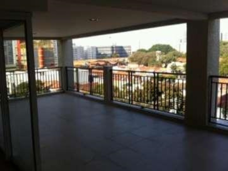 Apartamento, 3 quartos, 240 m² - Foto 1