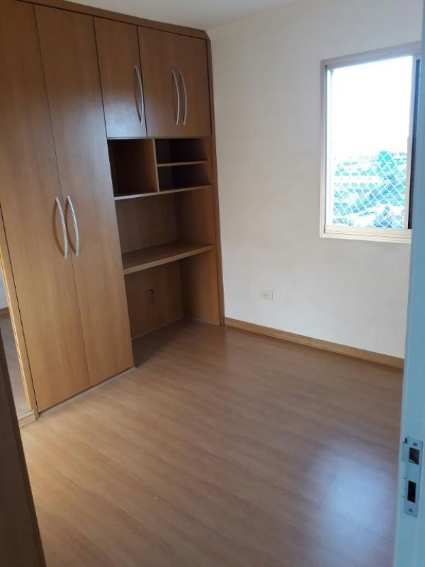 Apartamento à venda com 2 quartos, 60m² - Foto 11