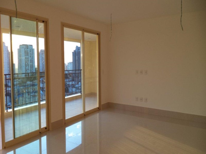 Cobertura à venda com 4 quartos, 280m² - Foto 1