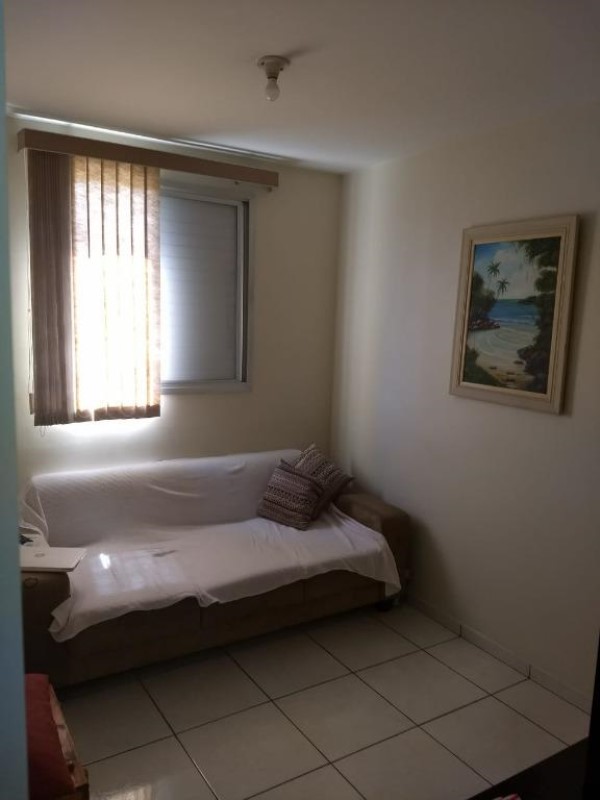 Apartamento à venda com 3 quartos, 67m² - Foto 2