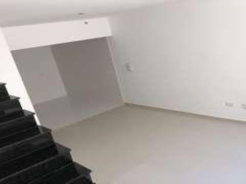 Casa à venda com 2 quartos, 64m² - Foto 7