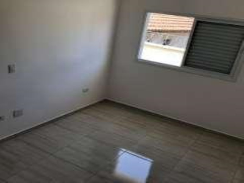 Casa à venda com 2 quartos, 64m² - Foto 11