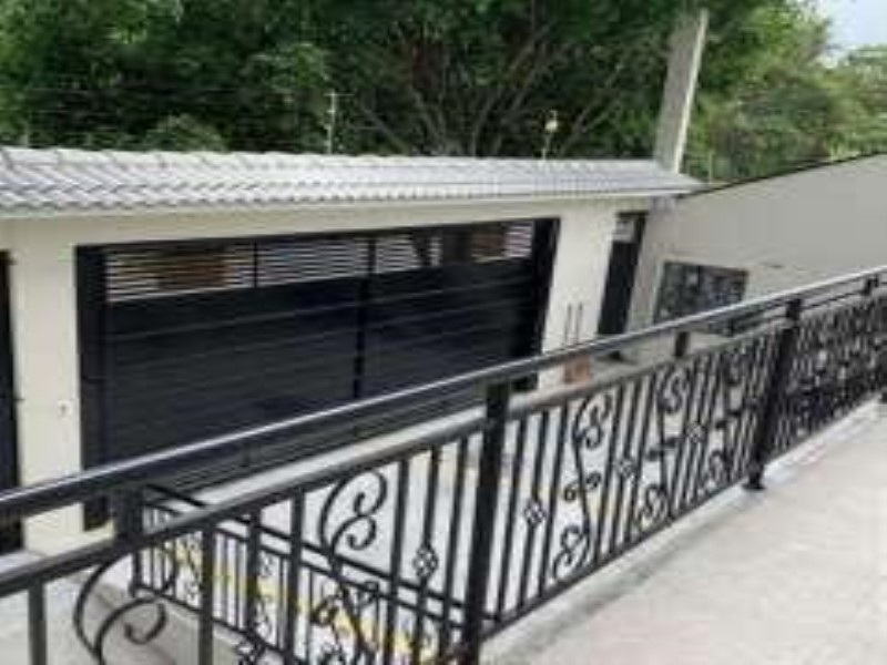 Casa à venda com 2 quartos, 60m² - Foto 3