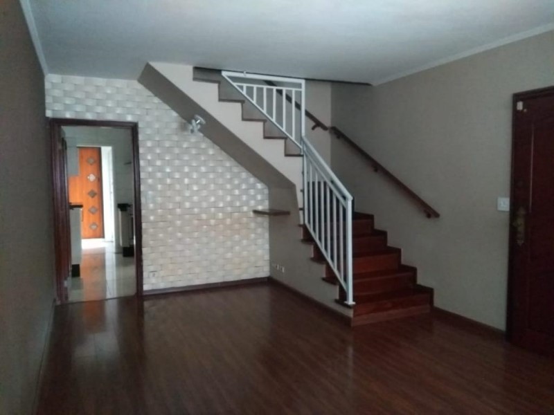 Sobrado, 3 quartos, 200 m² - Foto 1