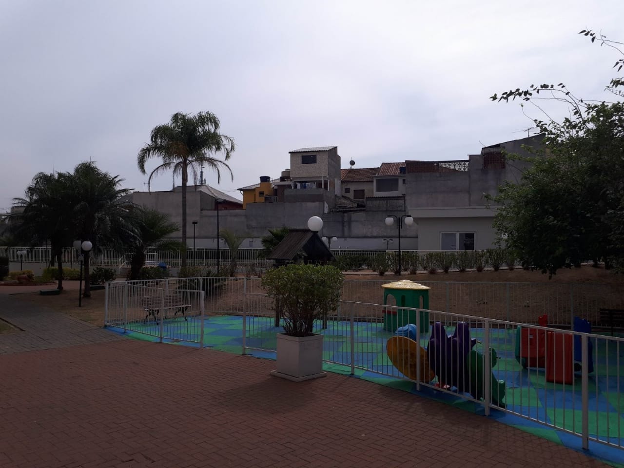 Apartamento à venda com 2 quartos, 50m² - Foto 13