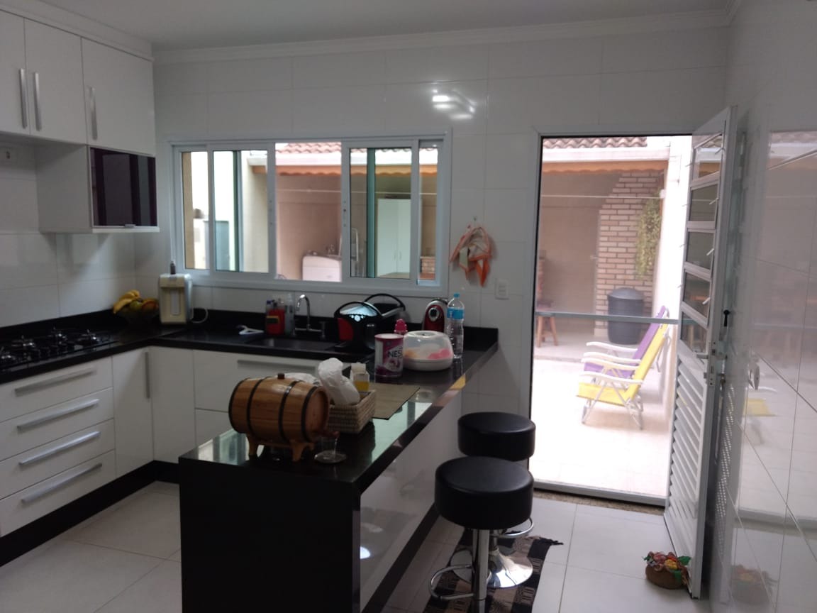 Casa, 3 quartos, 242 m² - Foto 11