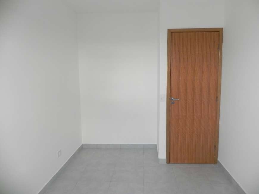 Casa à venda com 2 quartos, 44m² - Foto 1