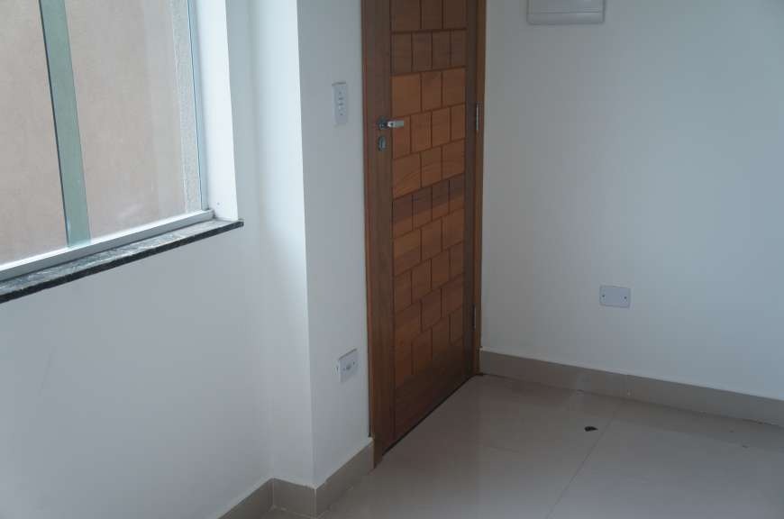 Casa à venda com 2 quartos, 60m² - Foto 2