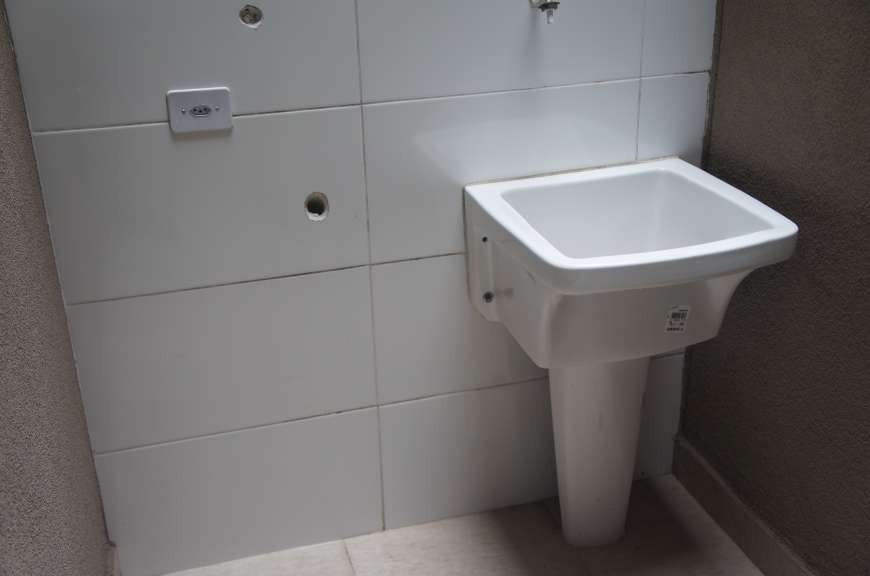 Casa à venda com 2 quartos, 60m² - Foto 6