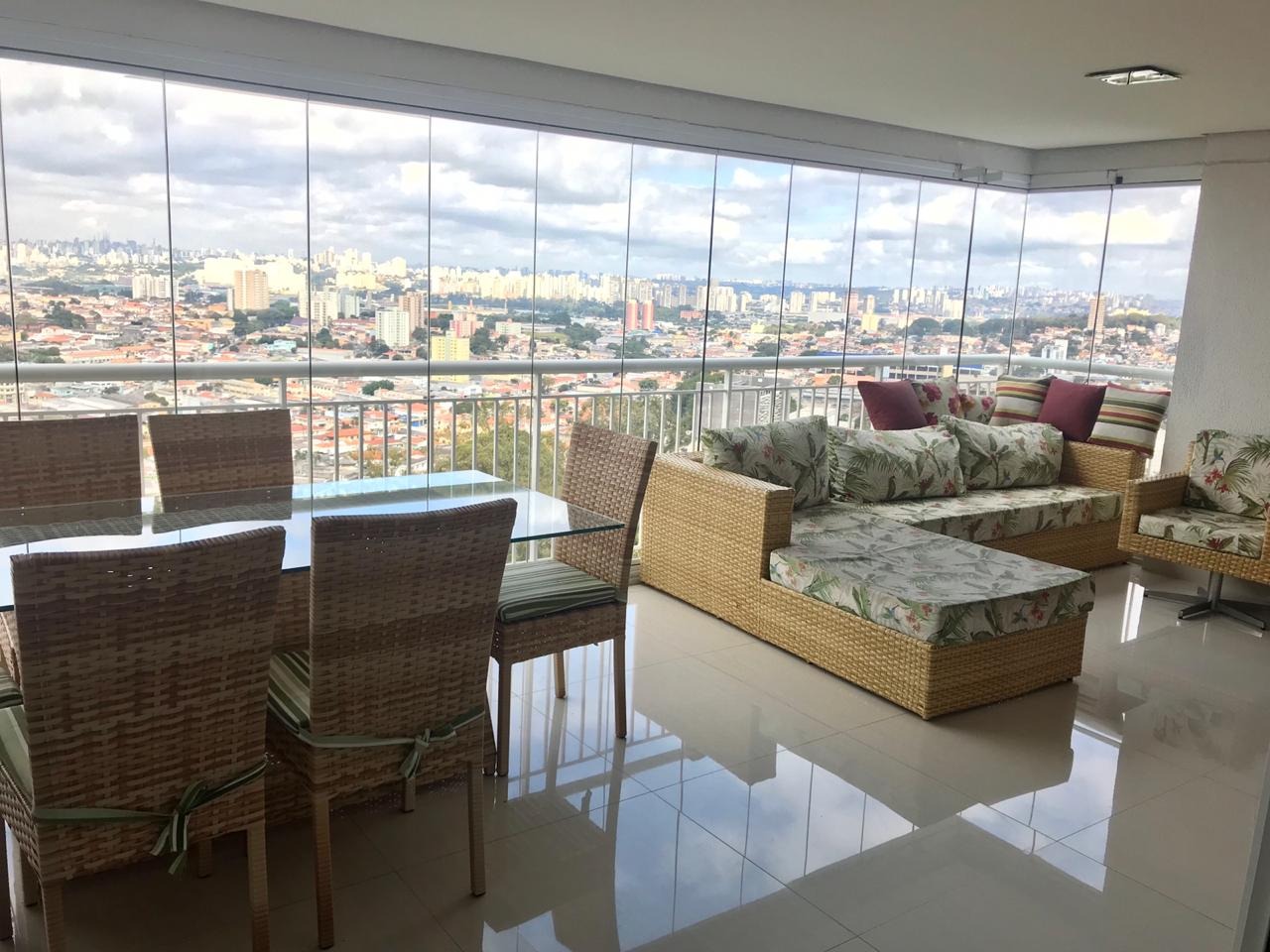 Apartamento à venda com 3 quartos, 131m² - Foto 1