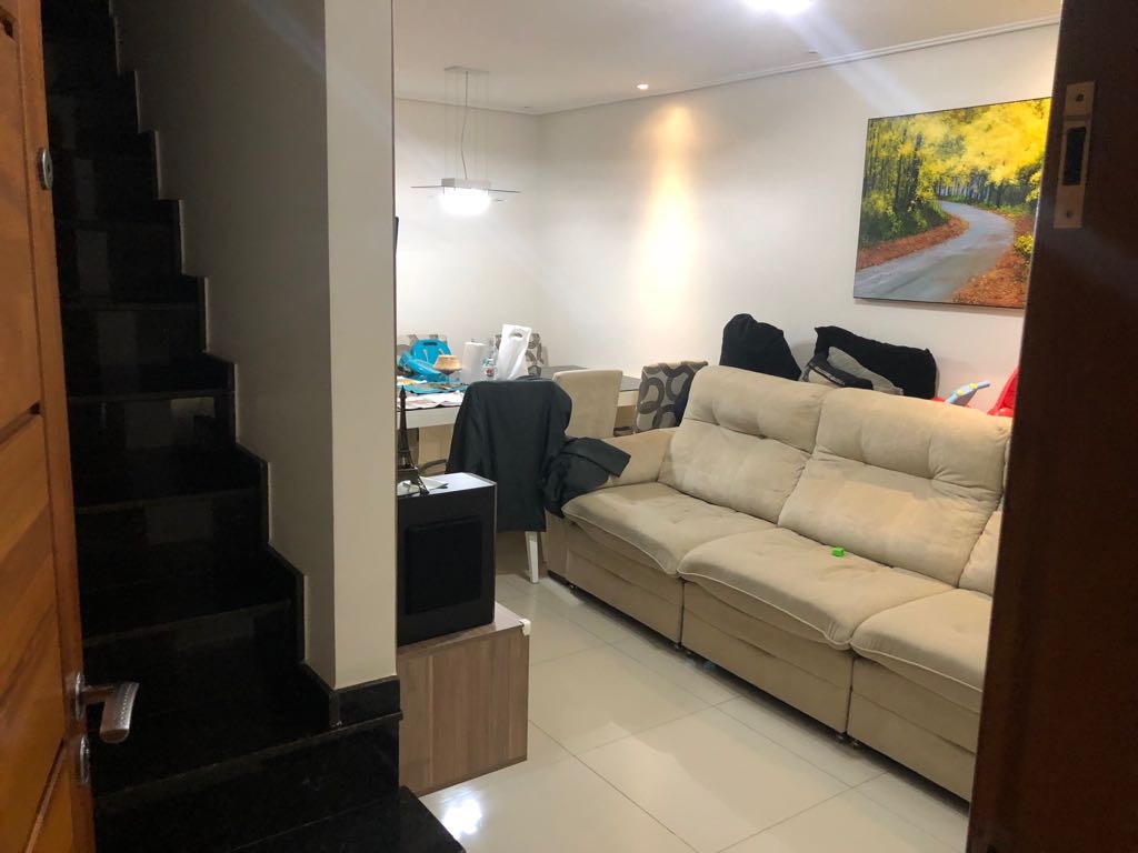 Casa à venda com 2 quartos, 65m² - Foto 1